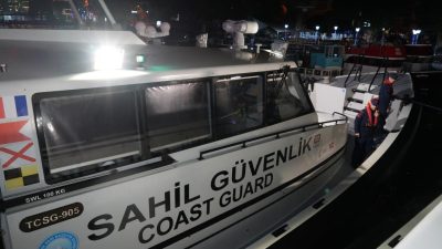 Sahil Güvenlik Komutanlığı, Ege Denizi’nde yaşanan düzensiz göçmen faaliyetleriyle ilgili