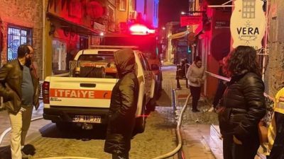  Ayvalık’ta sabaha karşı meydana gelen yangında El Sanatları-Sanat Galerisi ve