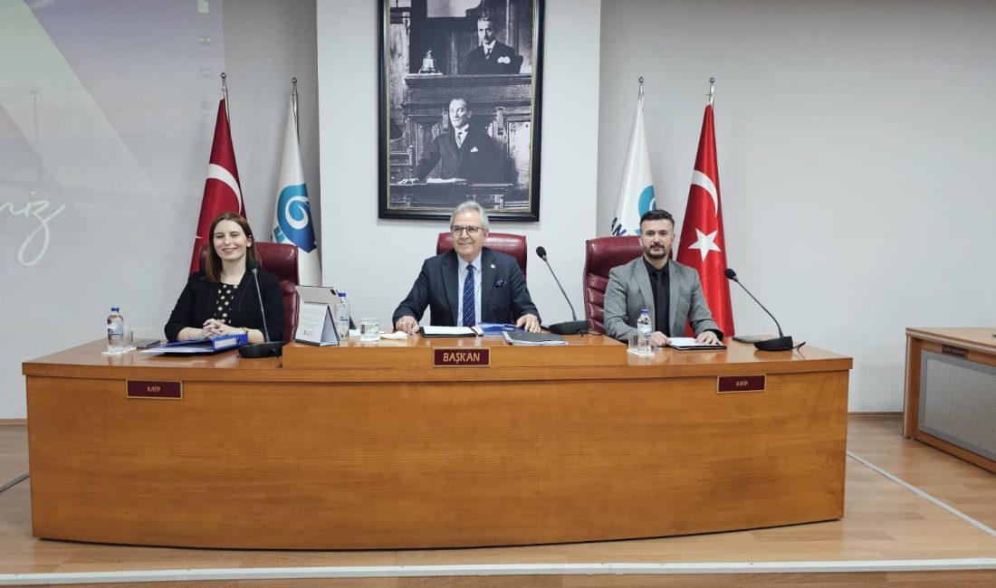 Bandırma Belediye Meclisi’nden otopark ücretlerine zam kararı Bandırma Belediyesi, şubat ayı toplantısında 6 Şubat depremlerinde hayatını kaybedenler