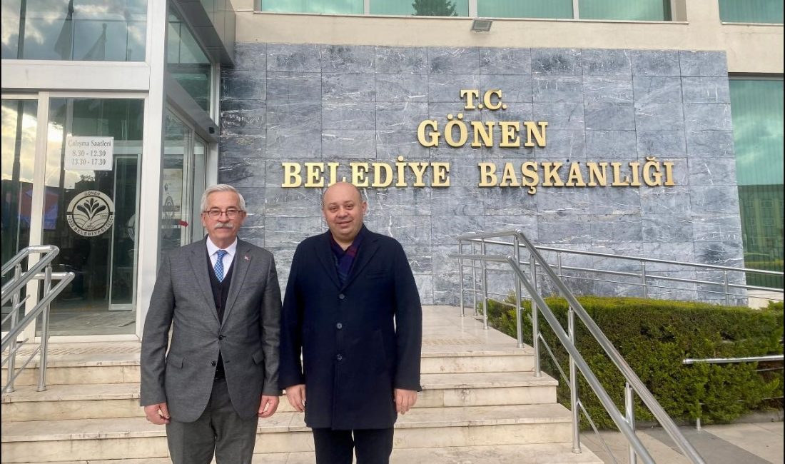 Erdek Belediye Başkanı Burhan Karışık, kısa süre önce rahatsızlık geçiren
