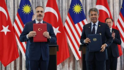Cumhurbaşkanı Recep Tayyip Erdoğan’ın Malezya ziyareti çerçevesinde iki ülke arasında