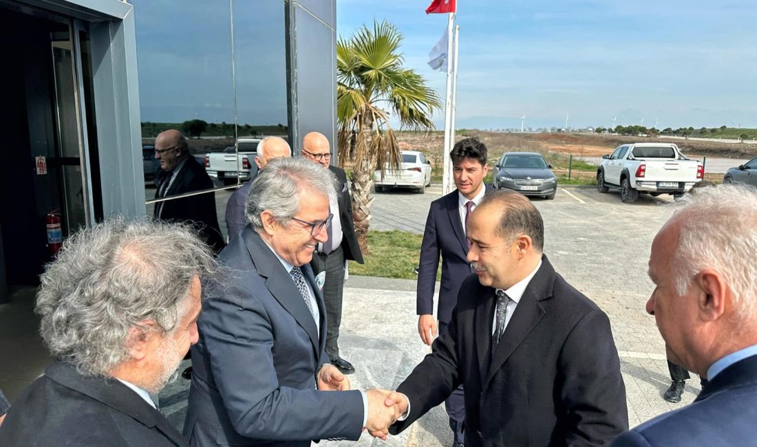 Marmara OSB’de gerçekleştirilen toplantıda sürdürülebilir büyüme ve çevreye duyarlılık hakkında