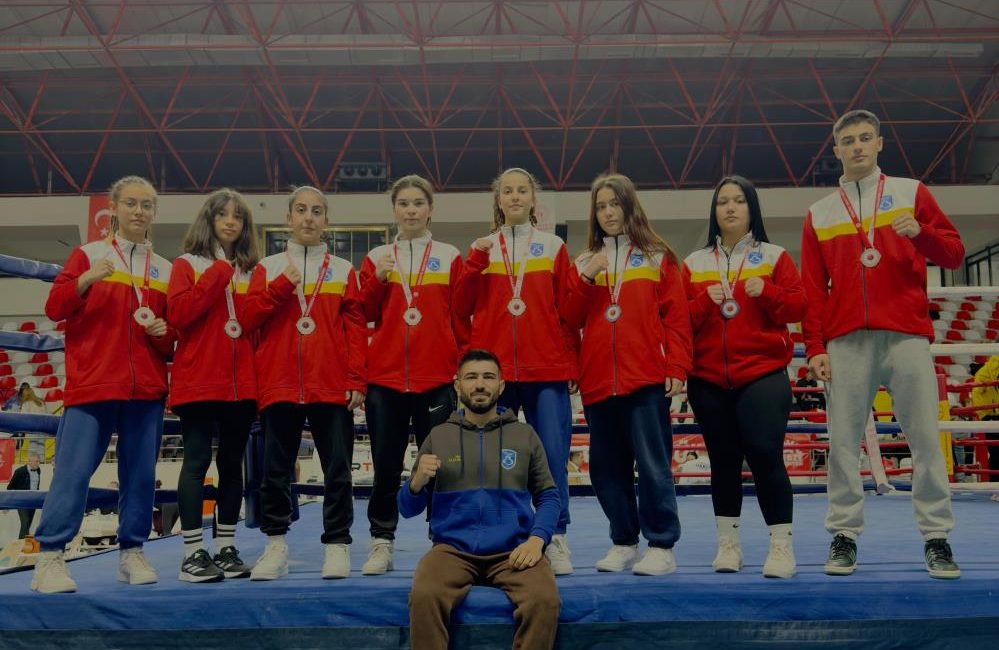 Balıkesir Büyükşehir Belediyespor Gençler Muaythai Takımı, Gebze’de düzenlenen Marmara Bölge