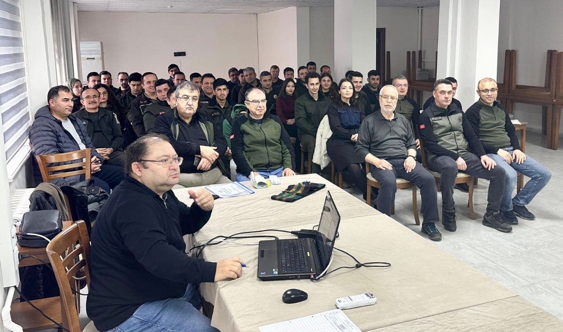Ormanların korunmasına yönelik eğitimler başarıyla tamamlandı Ormanların korunmasına yönelik Balıkesir, Bandırma ve Dursunbey Orman İşletme Müdürlüklerinde