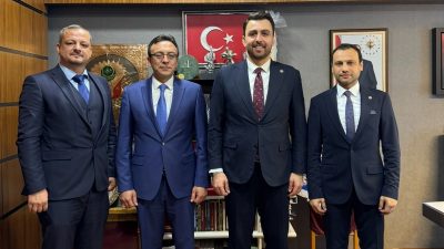 Bandırma İlçe Milli Eğitim Müdürü Mutlu Aslan ve beraberindeki heyet,