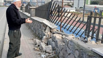 Geçen yıl Malta Parkı çevresine yapılan istinat duvarının bir bölümünün