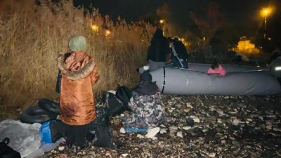 Edremit’te jandarma ekipleri tarafından düzenlenen operasyonda, göçmen kaçakçılığı organizasyonunda yer