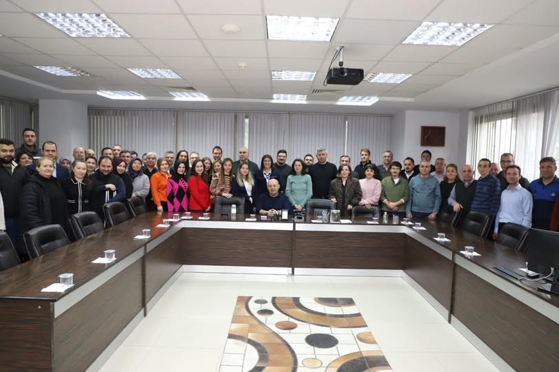 Gönen Belediye Başkanı İbrahim Palaz’a geçmiş olsun ziyaretinde bulunan belediye
