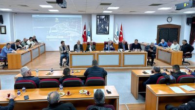Bandırma Belediye Başkanı Dursun Mirza, kırsal mahalle muhtarlarıyla bir araya