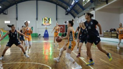 Türkiye Kadınlar Basketbol Ligi’nde (TKBL) namağlup yoluna devam eden Ferhatoğlu