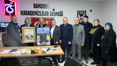 AK Parti Bandırma İlçe Teşkilatı, Bandırma Karadenizliler Derneği’ni ziyaret ederek