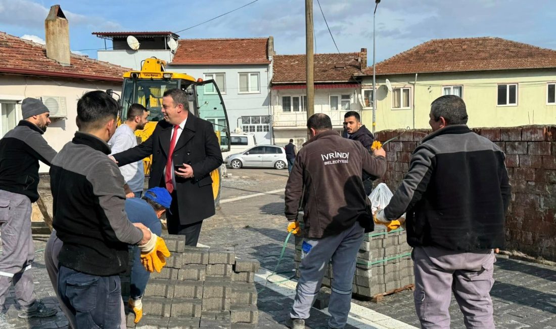 İvrindi’de yenileme ve bakım çalışmaları sürüyor İvrindi Belediyesi, ilçenin farklı noktalarında yol, park ve sosyal alanlarda