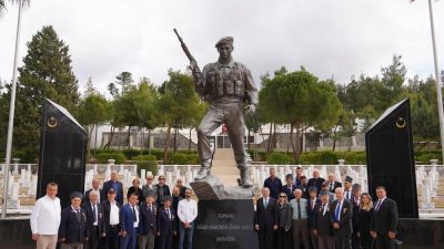 Kuzey Kıbrıs Türk Cumhuriyeti Cumhurbaşkanı Ersin Tatar, Ayvalık Belediye Başkanı