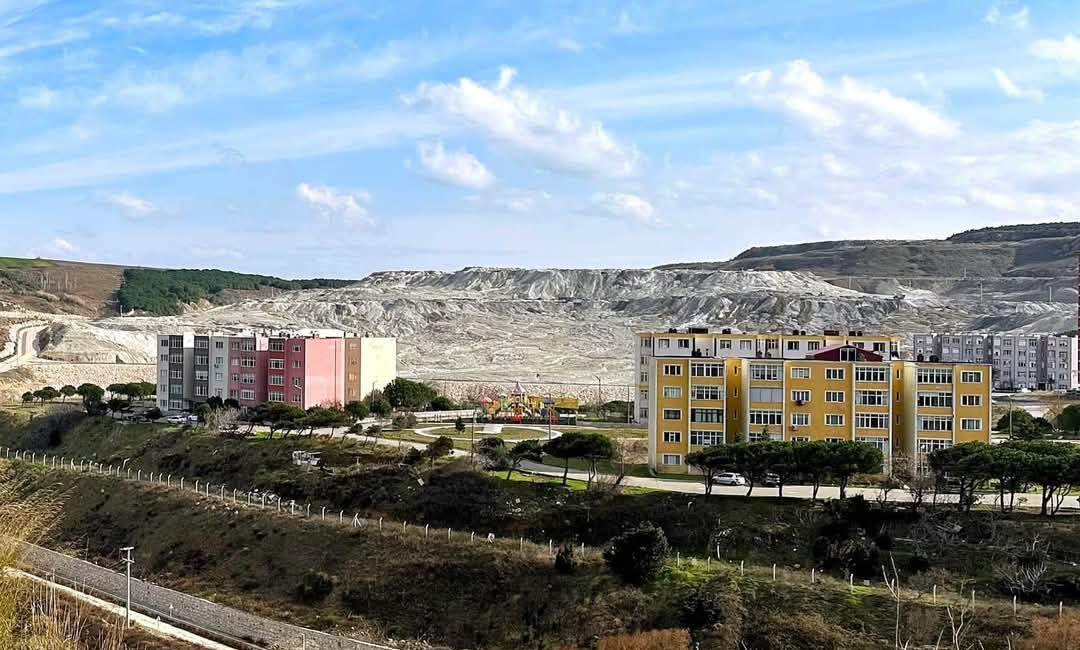 Bandırma’da kentsel dönüşüm için ilk adım atıldı Bandırma’daki riskli yapılar masaya yatırılarak kentsel dönüşüm sürecinin yol haritası