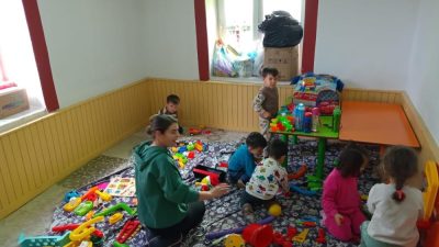 Kayalar köyünde bulunan Yukarı camide kullanılmayan iki odasına yapılan kreş