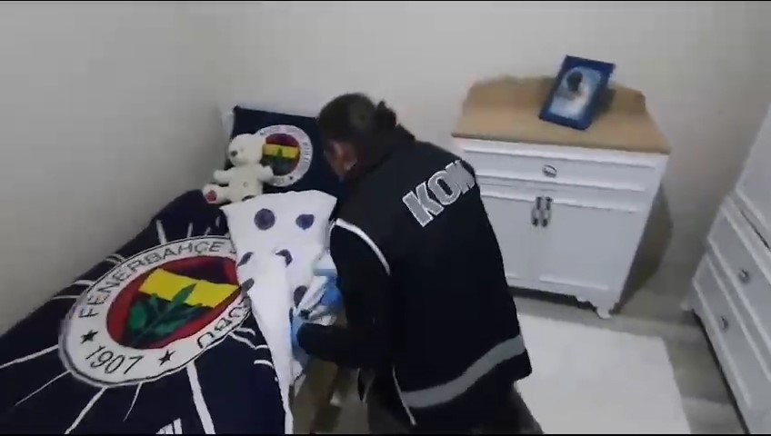 Balıkesir Emniyet Müdürlüğü Kaçakçılık ve Organize Suçlarla Mücadele (KOM) Şube