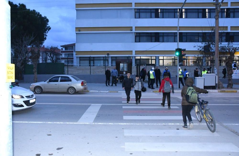 Balıkesir Büyükşehir Belediyesi, Cengiz Topel Caddesi üzerinde bulunan Zağnos Paşa