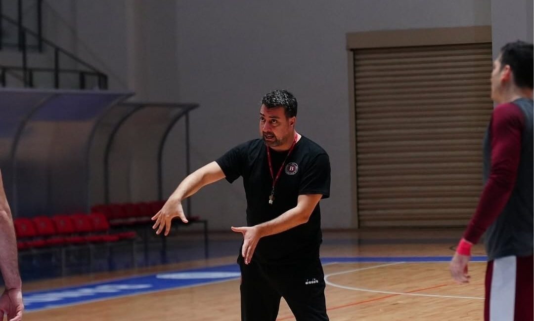 Soğuksu: “Öne geçme şansını değerlendiremedik” Bandırma Bordo Basketbol’un başantrenörü Semih Soğuksu, Ankaragücü karşısında alınan mağlubiyetin