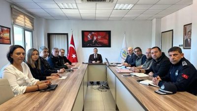 Burhaniye’de Kaymakam İlyas Memiş başkanlığında Sokak Hayvanları Değerlendirme Toplantısı yapıldı.