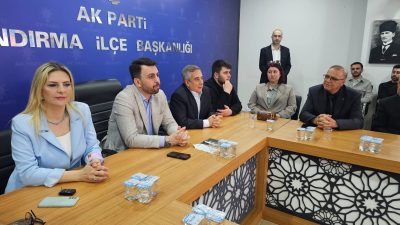 AK Parti Bandırma İlçe Teşkilatı, Ramazan Bayramı dolayısıyla ilçe binasında