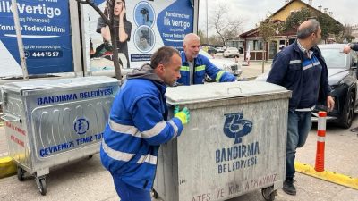 Bandırma’da vatandaşlardan gelen talepler doğrultusunda konteynerlerin konumlandırılmasına başlandı. Merkez mahallelerin