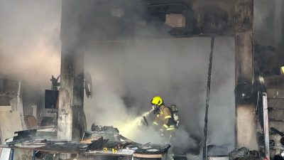 Gönen’de sanayi sitesinde bulunan bir marangoz atölyesinde yangın çıktı. Yangında