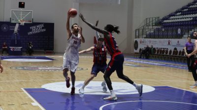 Türkiye Basketbol 1. Ligi’nde mücadele eden Bandırma Bordo Basketbol, 29.