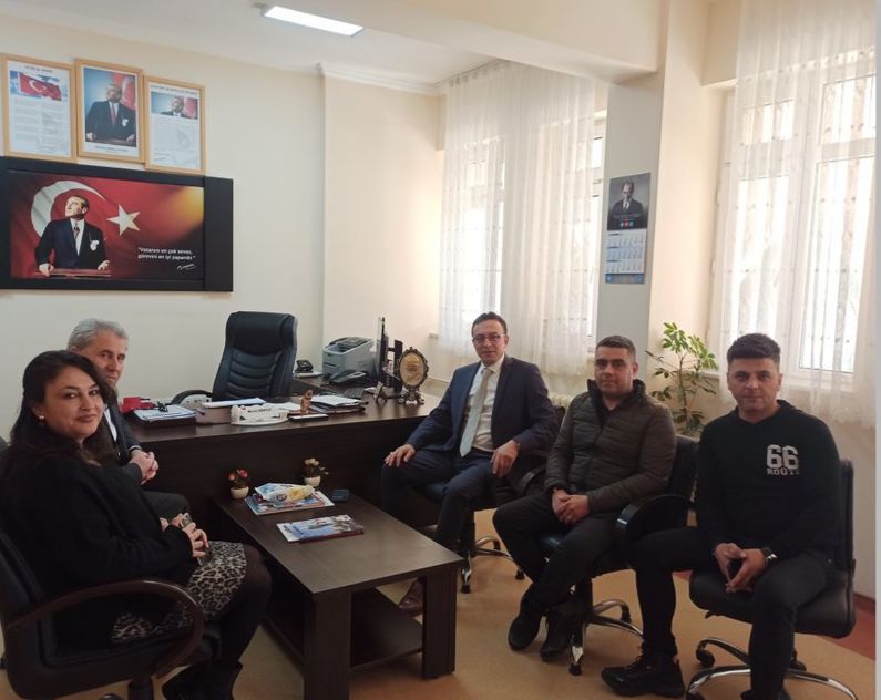 Akşemsettin Mesleki ve Teknik Anadolu Lisesi’ni ziyaret eden Bandırma İlçe