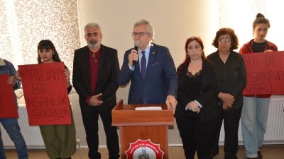Suriye’de Alevilere yönelik gerçekleştirilen katliamlara bir tepki de Bandırma Alevi