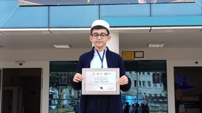 Bandırma 15 Temmuz Şehit Ramazan Konuş İmam Hatip Ortaokulu öğrencisi