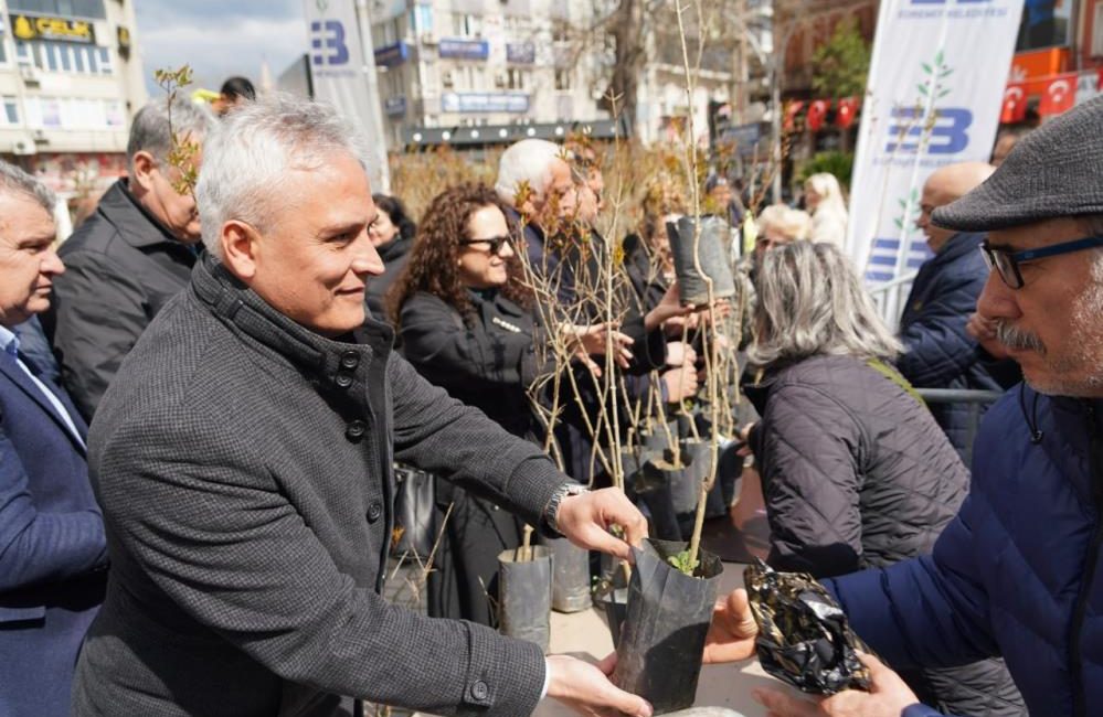 Edremit Belediyesi, 21-26 Mart Orman Haftası kapsamında doğaya katkı sağlamak