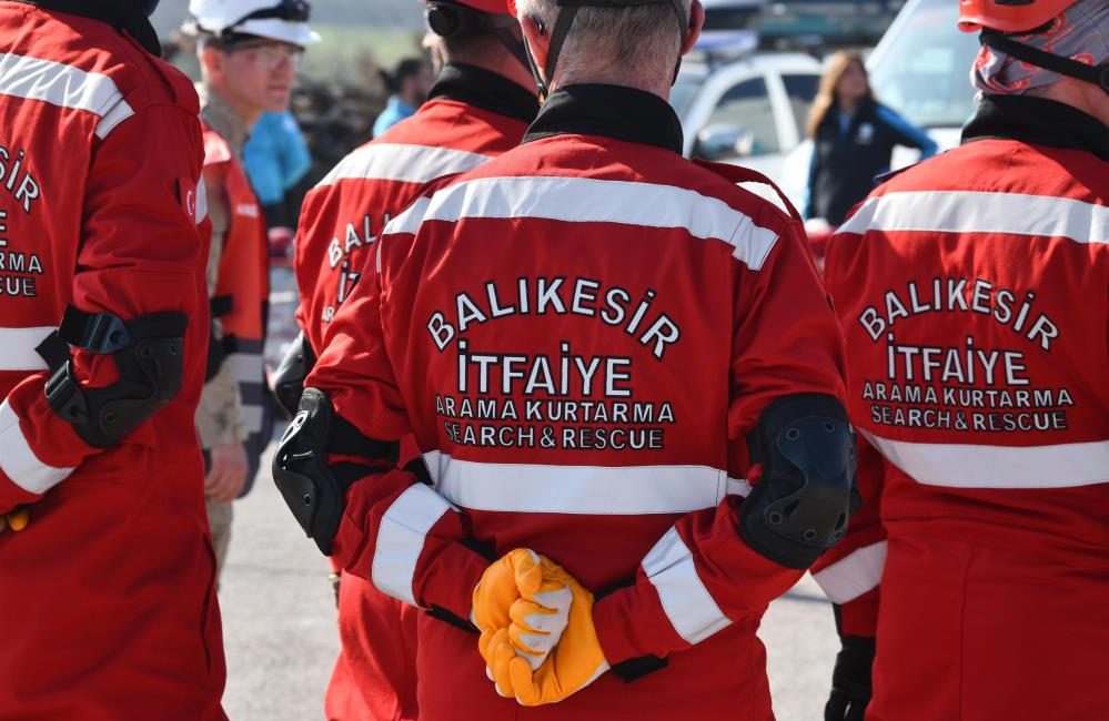 Balıkesir Büyükşehir Belediye Başkanı Ahmet Akın, Afet Timi Uygulama Eğitimi