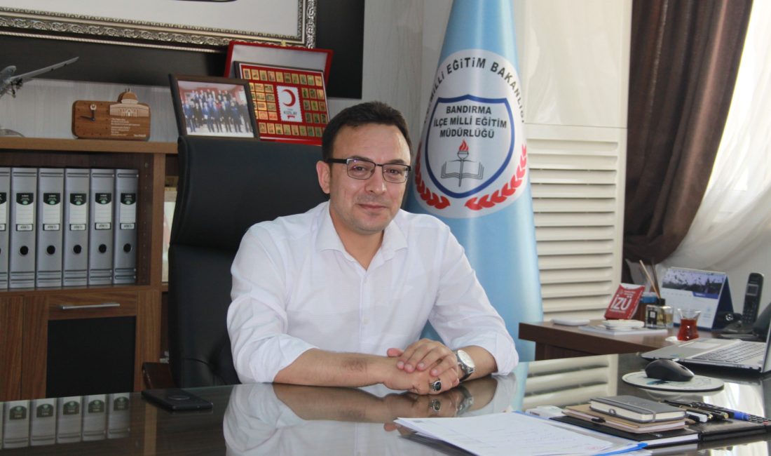 Bandırma İlçe Milli Eğitim Müdürü Mutlu Aslan, Ramazan Bayramı dolayısıyla