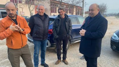 Gönen Belediye Başkanı İbrahim Palaz, TOKİ konutlarında başlatılan yol yenileme