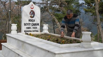 Çanakkale Deniz Savaşı’nda 215 kilogramlık top mermisini tek başına sırtlayarak