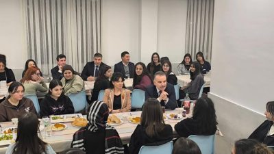 Türkiye Yüzyılı Maarif Modeli kapsamında düzenlenen “İftarda Konuşalım” programı, Balıkesir’in