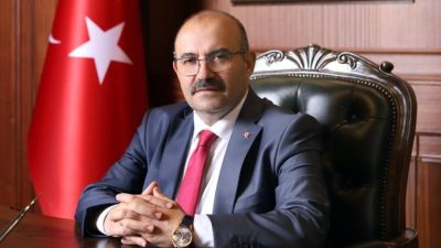 Balıkesir Valisi İsmail Ustaoğlu, 14 Mart Tıp Bayramı mesajında sağlık