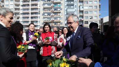 8 Mart Dünya Emekçi Kadınlar Günü dolayısıyla “Kadın Grevi” yapan