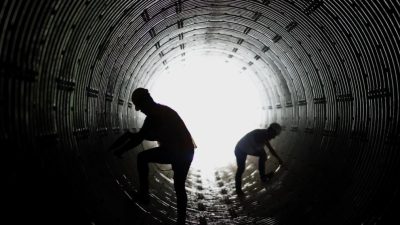 Güven endeksi hizmet sektöründe yüzde 0,2 arttı, perakende ticaret sektöründe