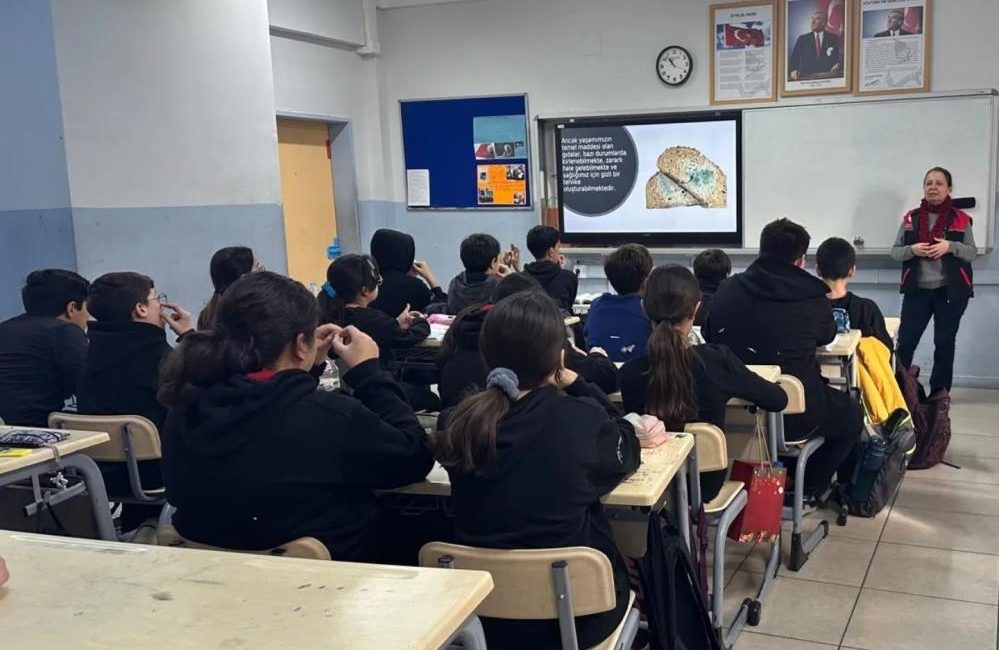 Edremit’te öğrencilere gıda güvenliği ve organik tarım eğitimi Edremit İlçe Tarım ve Orman Müdürlüğü tarafından, Edremit Şehit Tümgeneral