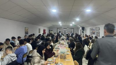 Lise öğrencileriyle buluşan Gönen Kaymakamı Ahmet Altıntaş, birlik ve beraberliğin