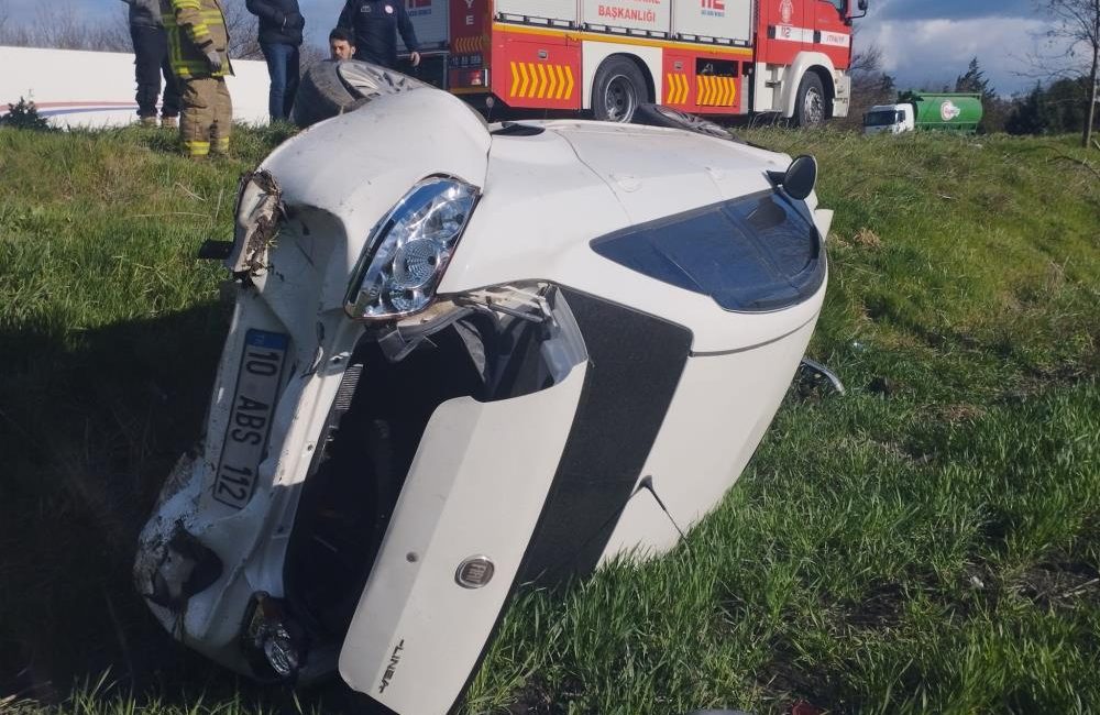 Balıkesir-Bandırma yolunda trafik kazası: 1 yaralı Balıkesir-Bandırma Karayolu üzerinde meydana gelen trafik kazasında 1 kişi yaralandı.