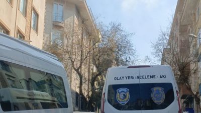 Bandırma’da cam silerken dengesini kaybeden 50 yaşındaki kadın, 4’üncü kattan