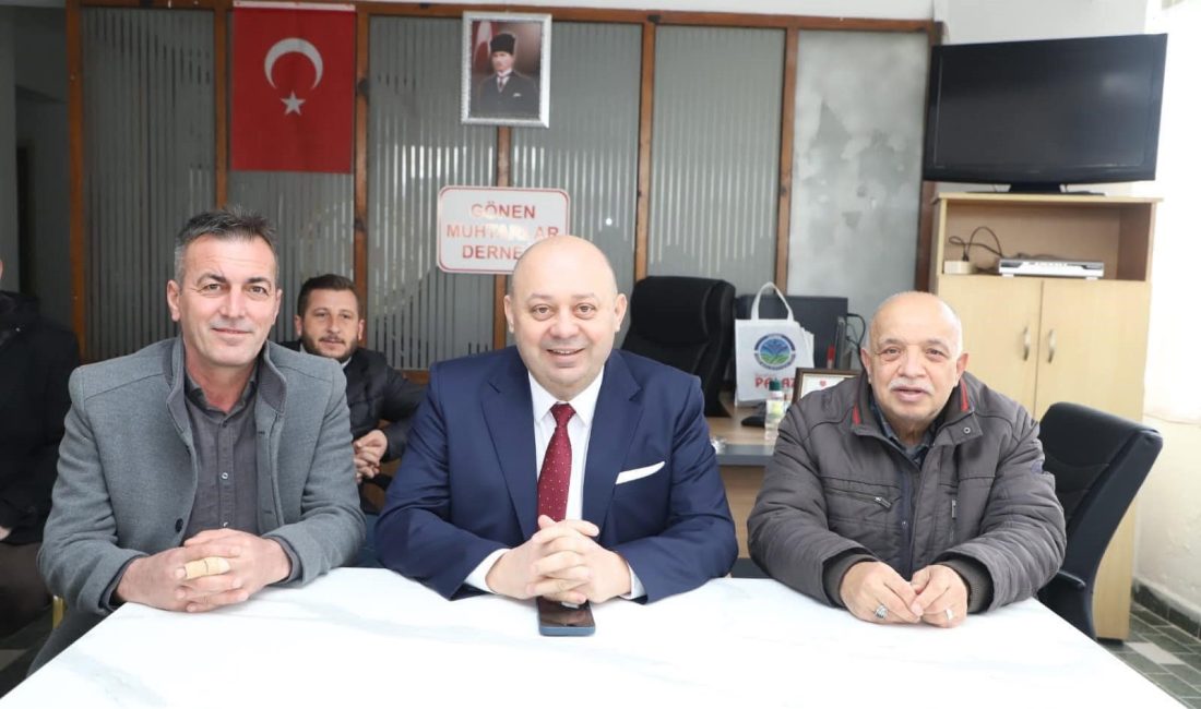 Başkan Palaz muhtarların taleplerini dinledi Gönen Belediye Başkanı İbrahim Palaz, mahallelerin ihtiyaçlarını değerlendirmek üzere muhtarlarla
