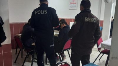  Balıkesir’de huzur denetimlerinde aranan 10 şahıs yakalandı, kusurlu bulunan 77