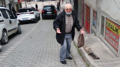 Kaldırımların her geçen gün giderek bozulması nedeniyle ayağı takılıp düşenlerin