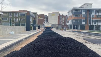 Bandırma Belediyesi tarafından ilçe genelinde altyapı ve üstyapı çalışmaları hızlandırıldı.