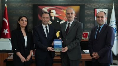 Bandırma Onyedi Eylül Üniversitesi akademisyenlerinin kaleme aldığı “Çok Disiplinli Manyas