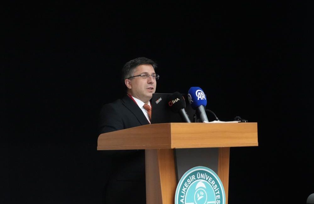 Danıştay Başkanı Yiğit, İdare Hukuku Sempozyumu’nda konuştu Balıkesir Üniversitesi tarafından, ‘İdare Hukukunda Tarım Faaliyeti ve Doğal Çevrenin