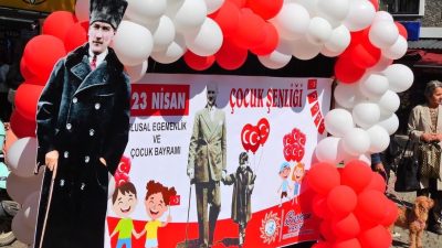 Erdek Belediyesi, 23 Nisan Ulusal Egemenlik ve Çocuk Bayramı’nı Cumhuriyet